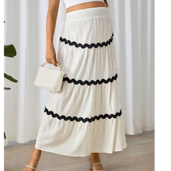 Maternity  Colorblock High Waist Maxi Skirt - Picture 4 of 6